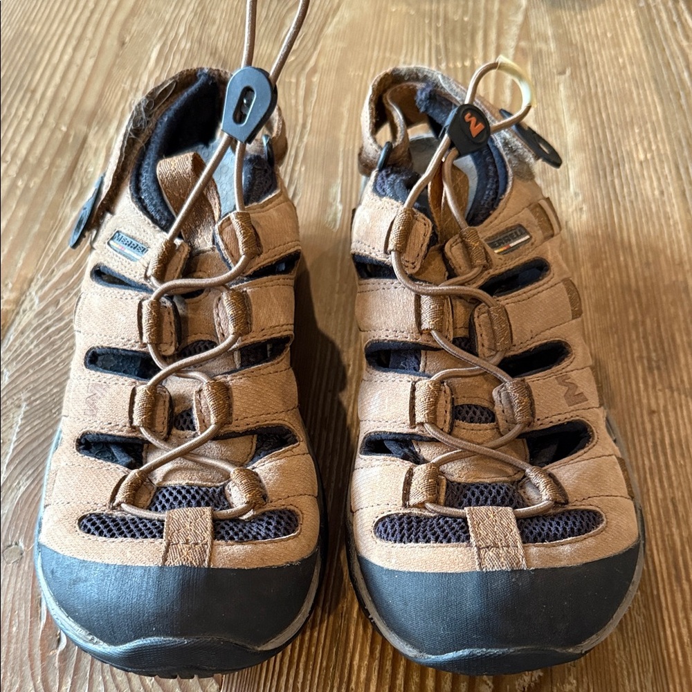 Merrell continuum vibrant Tan and Black Men's Outdoor Sandals